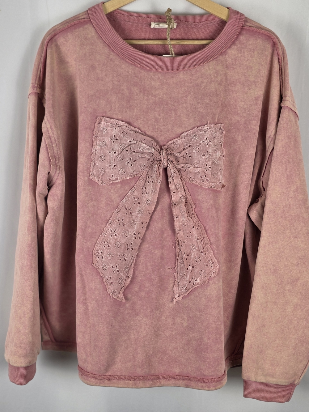 Sage + Fig Mineral Wash Bow Sweatshirt NWT Size Small Girly Coquette Pullover